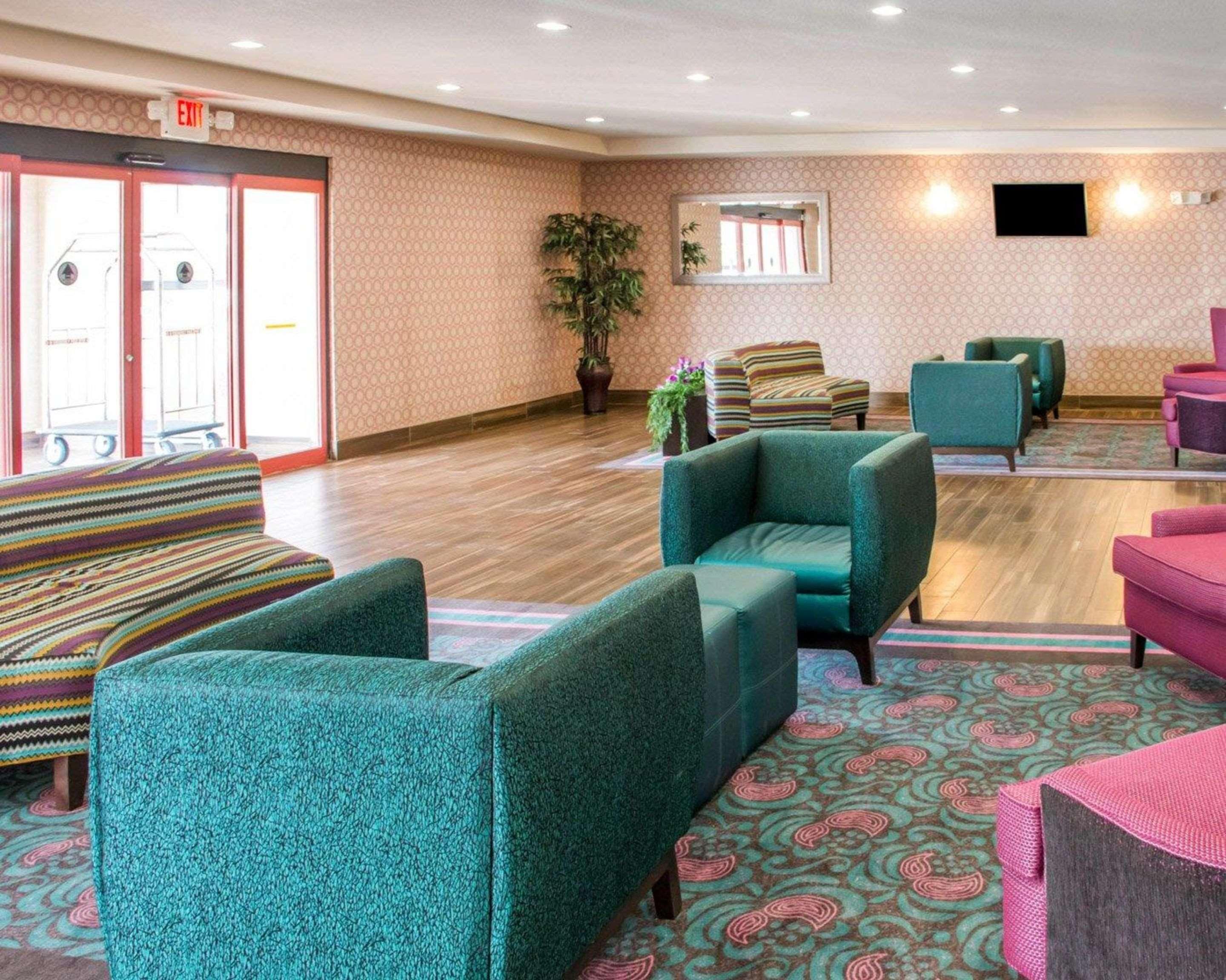 Comfort Inn & Suites Сан-Маркос Екстер'єр фото
