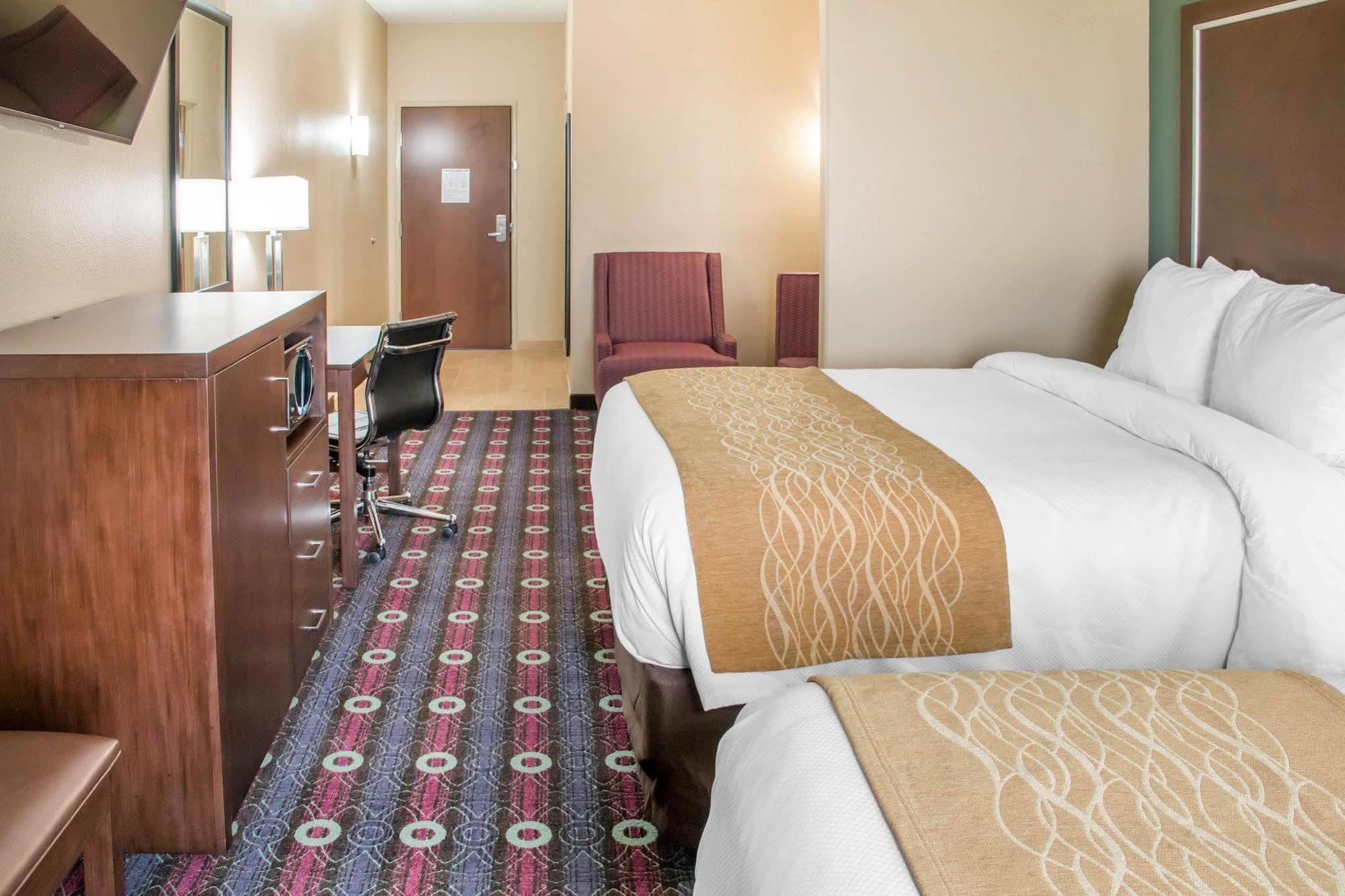 Comfort Inn & Suites Сан-Маркос Екстер'єр фото